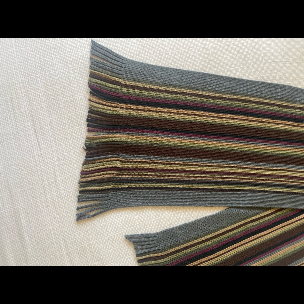 Scarf - Picture 2 of 2